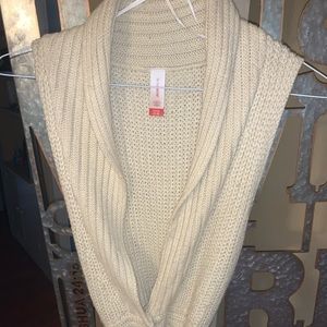 Cable knit sweater